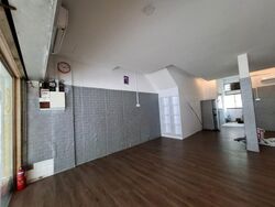 Hougang Avenue 1 (D19), Shop House #628728391